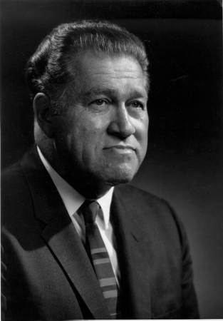 august_derleth_portrait_in_later_life.png